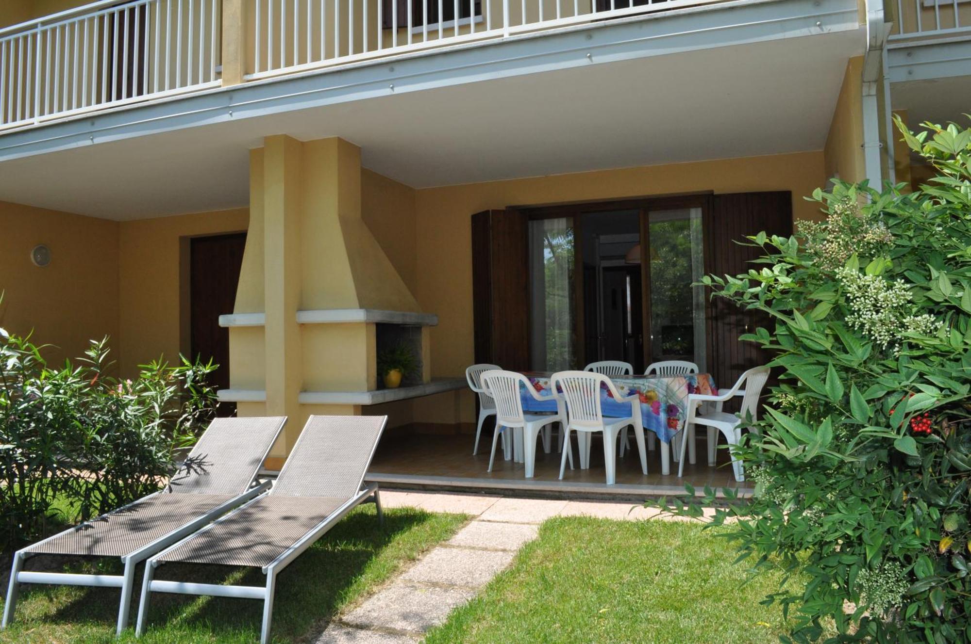 Villaggio Dei Fiori Bibione Exterior photo